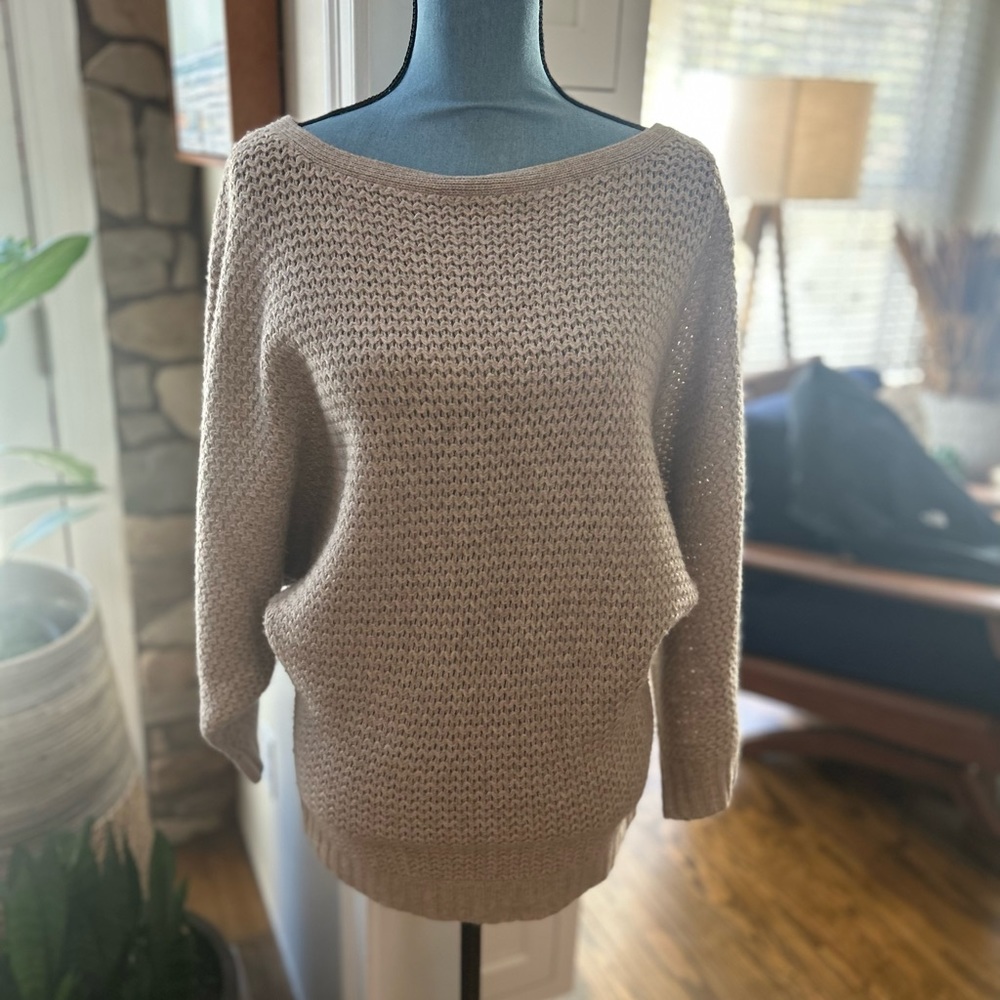 Alice + Olivia Cashmere blend sweater.
